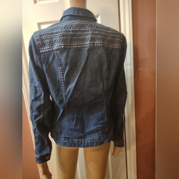 Christopher and banks woman's size small jean denim jacket - Picture 4 of 6